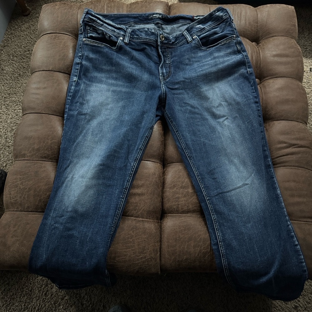 Silver Jeans Women's Slim Bootcut Leg in Blue Indigo 20/L31